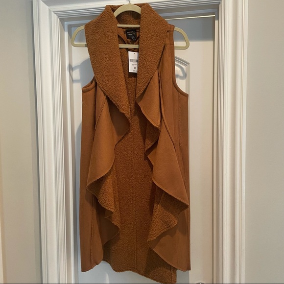 Forever 21 Contemporary Faux Shearling Vest - Picture 3 of 5